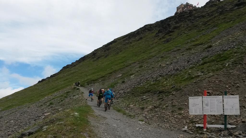 Rifugio Garibaldi Hotel Paso Stelvio Exterior foto