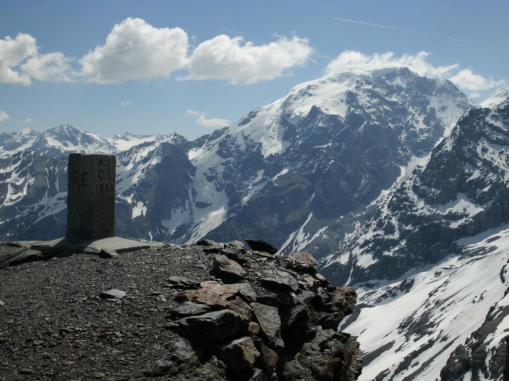 Rifugio Garibaldi Hotel Paso Stelvio Exterior foto