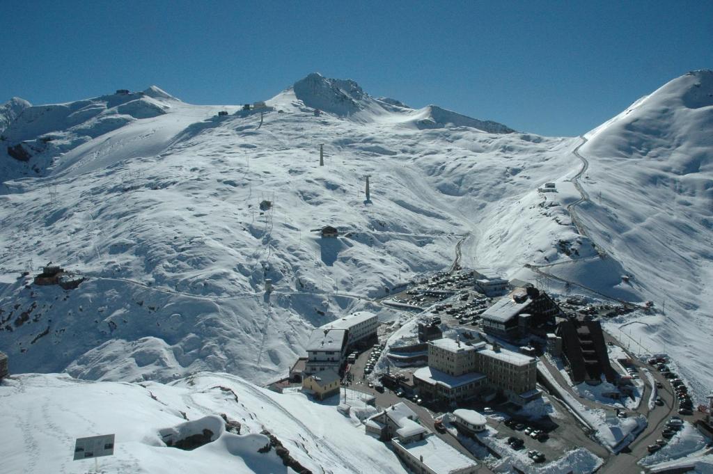 Rifugio Garibaldi Hotel Paso Stelvio Exterior foto